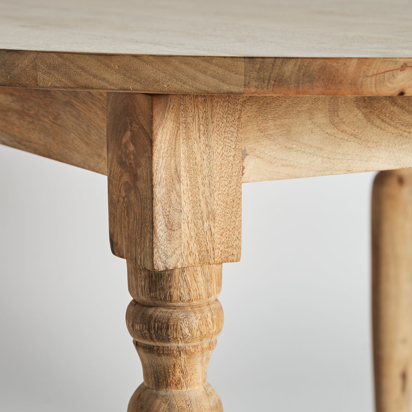 MESA DE COMEDOR DE MADERA DE MANGO