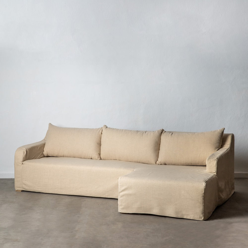 SOFÁ CON CHAISELONGUE DE TEJIDO BEIGE